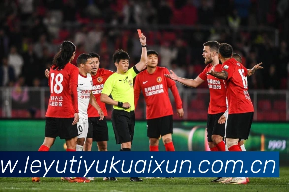 保利尼迎战贾巴尔成焦点 WTA巡回赛赛前状态对比与战术博弈备受关注-深度解析 保利尼迎战贾巴尔成焦点 WTA巡回赛赛前状态对比与战术博弈备受关注-深度解析